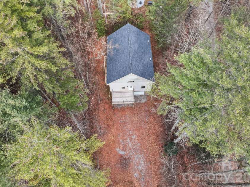 109 Tumblebug Trail Road, Flat Rock, NC 28731.  MLS# CAR4335386, YatesRealty ID 3398. 