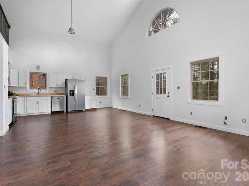 109 Tumblebug Trail Road, Flat Rock, NC 28731.  MLS# CAR4335386, YatesRealty ID 3398. 
