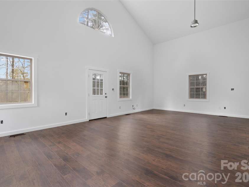 109 Tumblebug Trail Road, Flat Rock, NC 28731.  MLS# CAR4335386, YatesRealty ID 3398. 