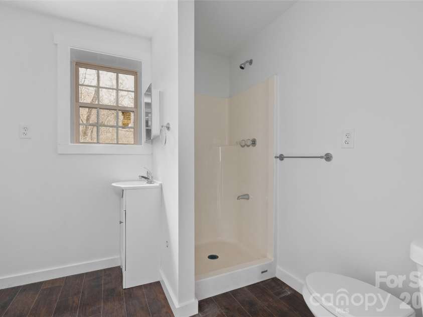 109 Tumblebug Trail Road, Flat Rock, NC 28731.  MLS# CAR4335386, YatesRealty ID 3398. 