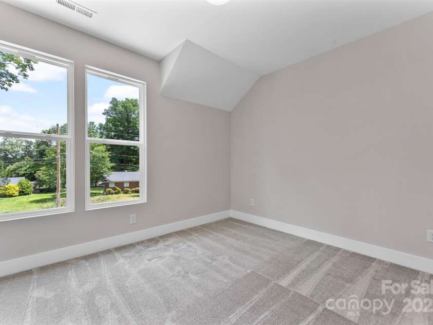 1645 Carolina Circle, Gastonia, NC 28054.  MLS# CAR4288958, YatesRealty ID 3398. Bonus Room