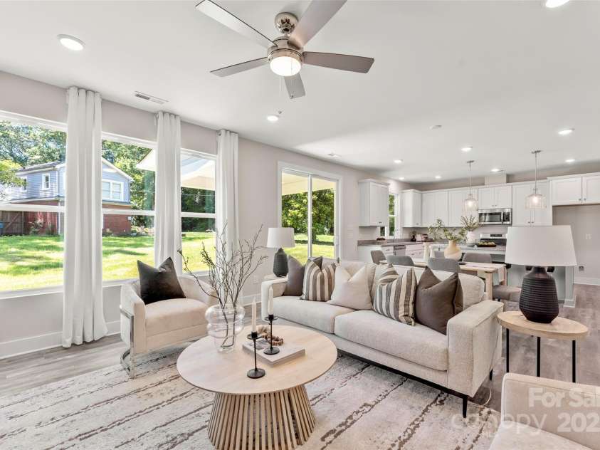 1645 Carolina Circle, Gastonia, NC 28054.  MLS# CAR4288958, YatesRealty ID 3398. Living Room