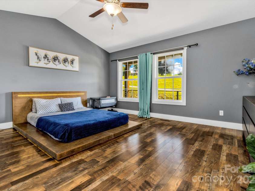 1024 Bear Creek Road, Leicester, NC 28748.  MLS# CAR4277159, YatesRealty ID 33980. 