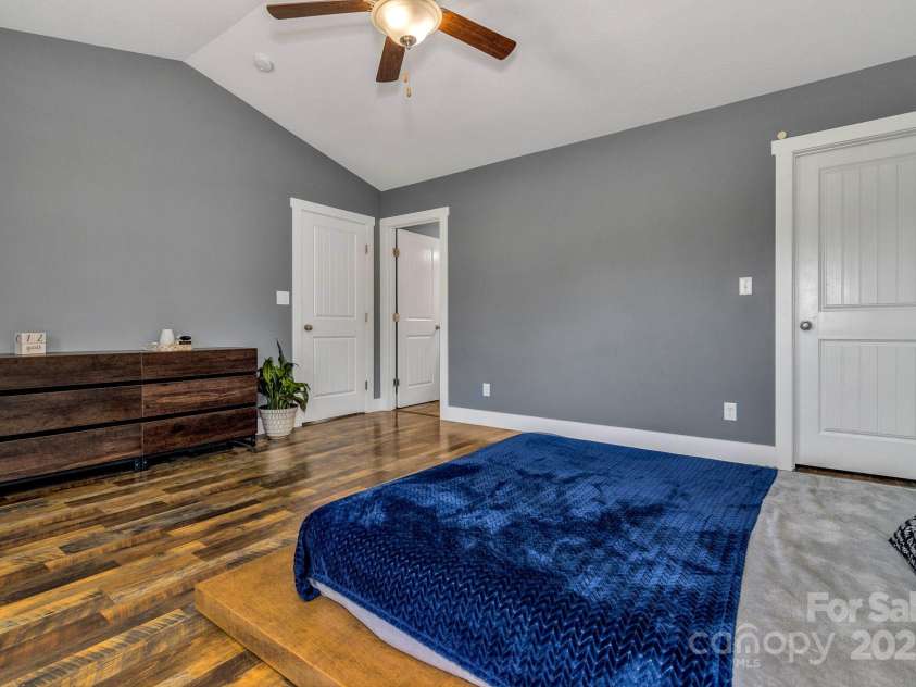 1024 Bear Creek Road, Leicester, NC 28748.  MLS# CAR4277159, YatesRealty ID 33980. 