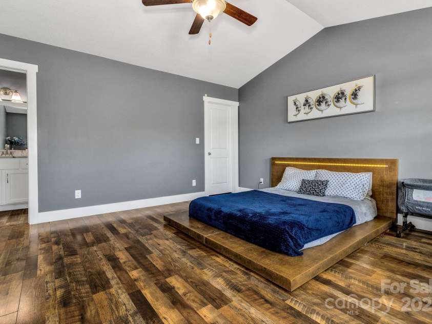 1024 Bear Creek Road, Leicester, NC 28748.  MLS# CAR4277159, YatesRealty ID 33980. 