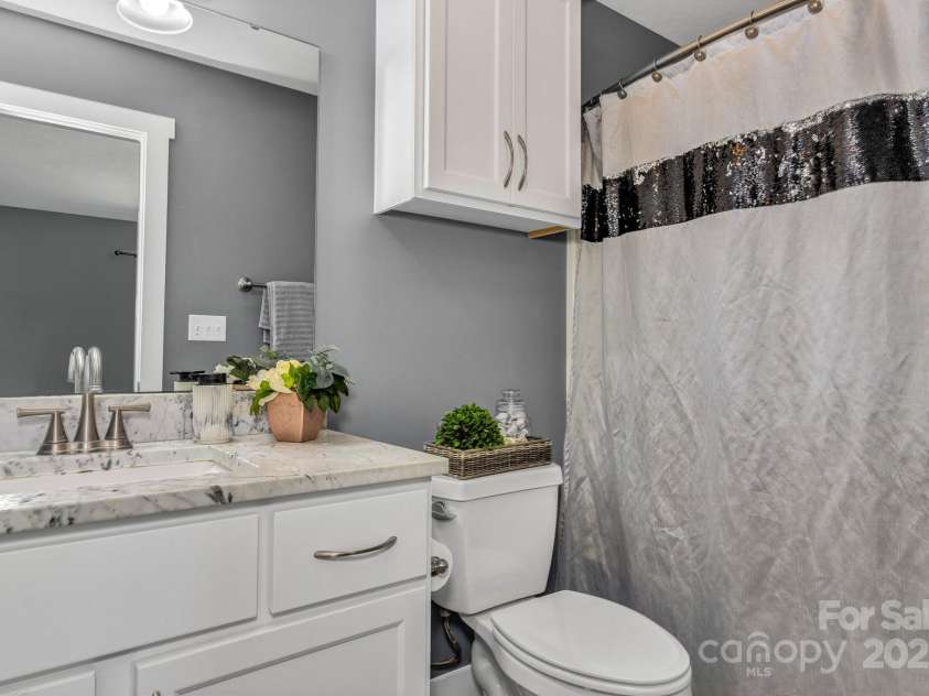 1024 Bear Creek Road, Leicester, NC 28748.  MLS# CAR4277159, YatesRealty ID 33980. 