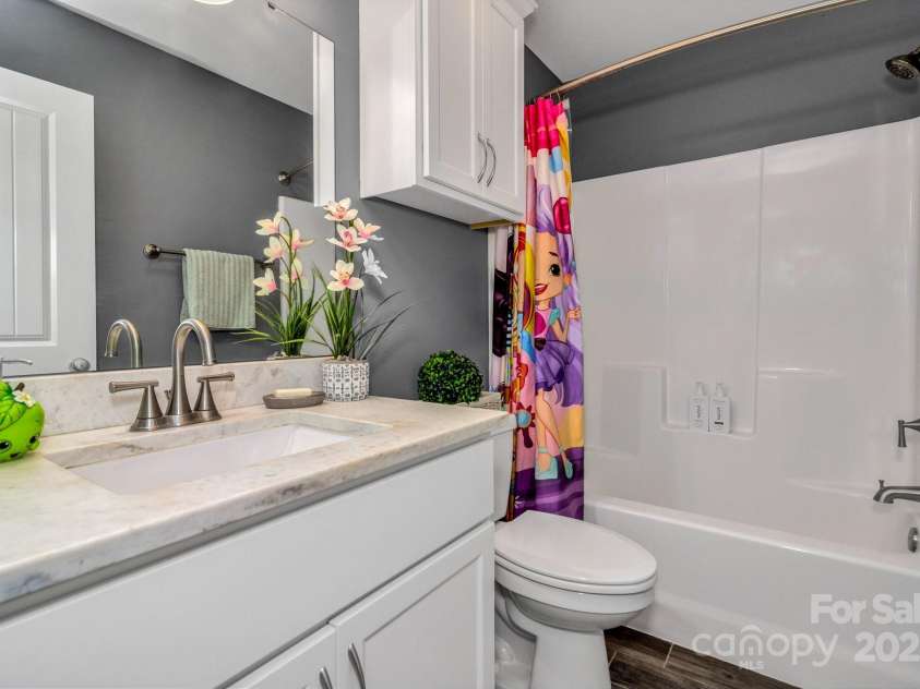 1024 Bear Creek Road, Leicester, NC 28748.  MLS# CAR4277159, YatesRealty ID 33980. 