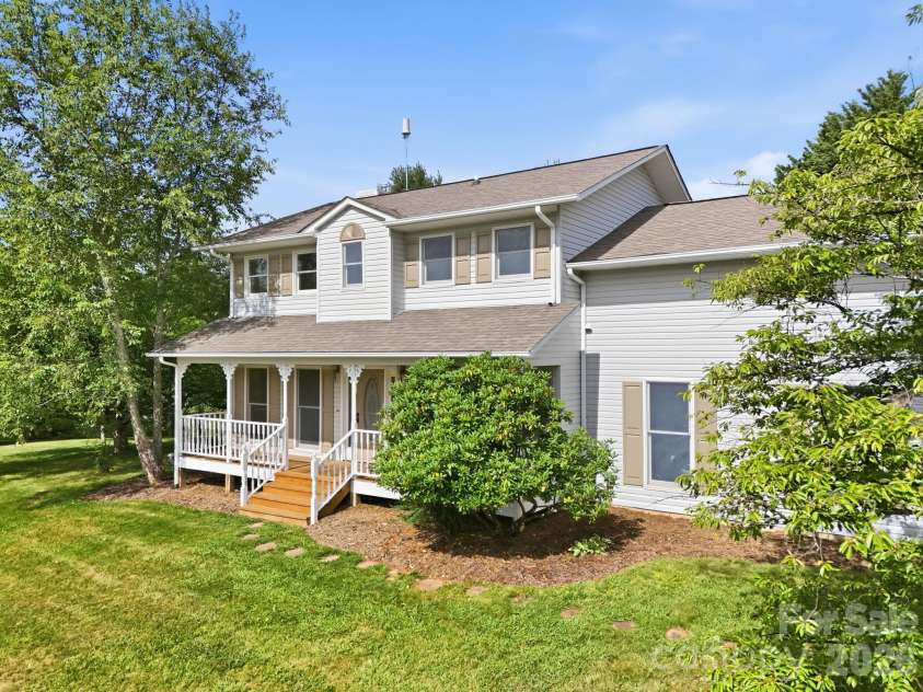 1091 WINDSWEPT RIDGE Road, Marshall, NC 28753.  MLS# CAR4393811, YatesRealty ID 33980. 