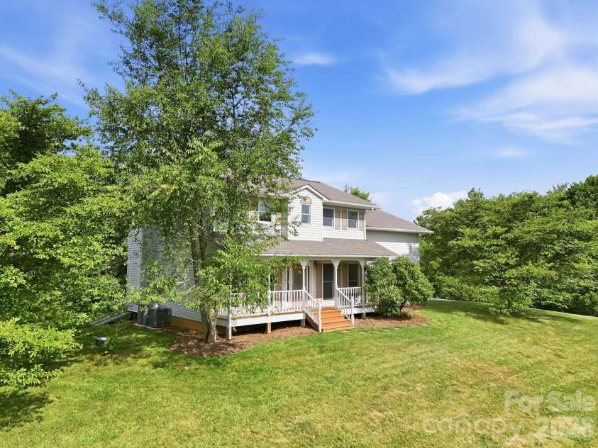 1091 WINDSWEPT RIDGE Road, Marshall, NC 28753.  MLS# CAR4393811, YatesRealty ID 33980. Front