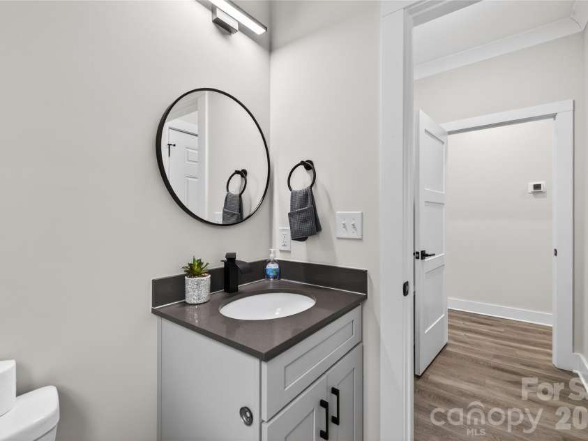 1935 St Mark Street, Charlotte, NC 28216.  MLS# CAR4391374, YatesRealty ID 33981. 