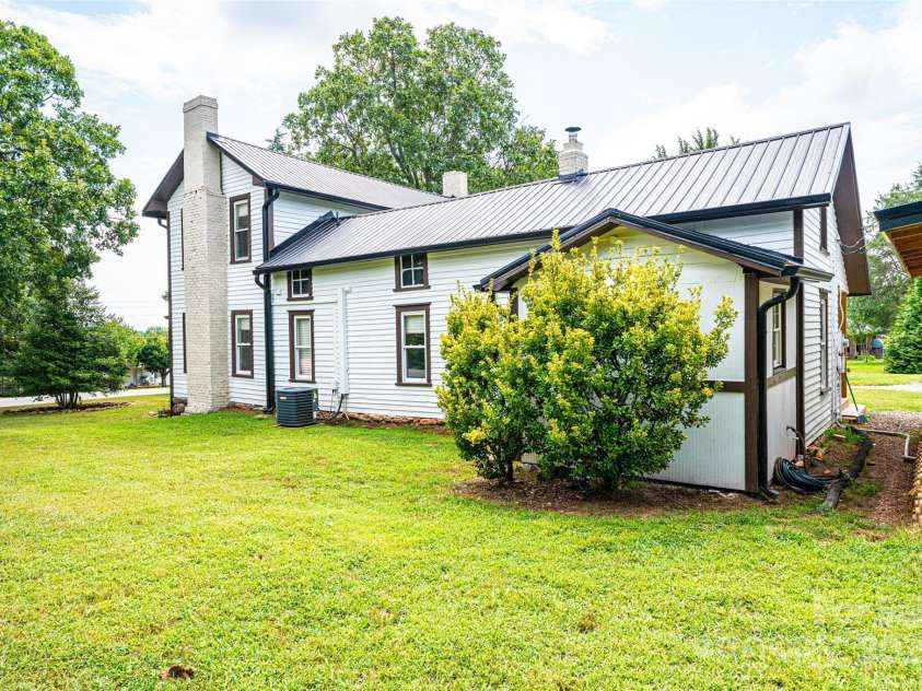 4645 Rifle Range Road, Conover, NC 28613.  MLS# CAR4290153, YatesRealty ID 33981. 