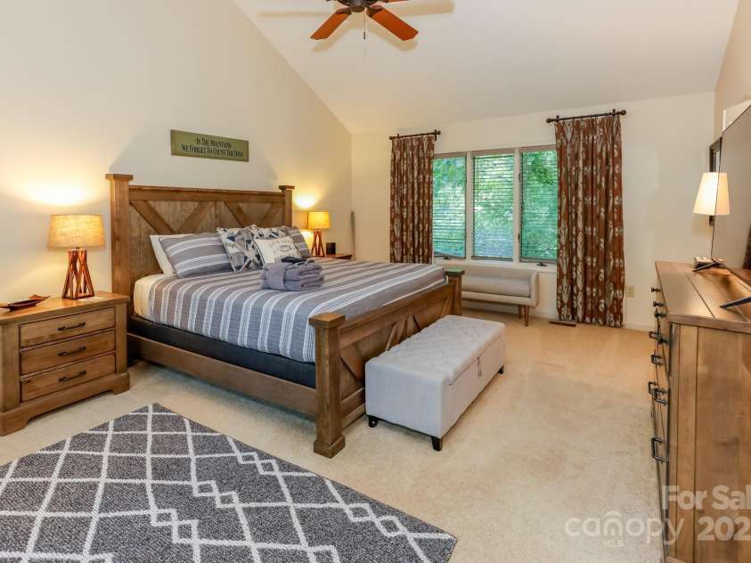 130 Edwards Point, Lake Lure, NC 28746.  MLS# CAR4292102, YatesRealty ID 33985. 