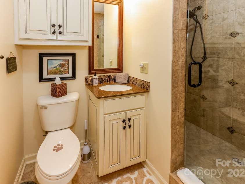 130 Edwards Point, Lake Lure, NC 28746.  MLS# CAR4292102, YatesRealty ID 33985. 