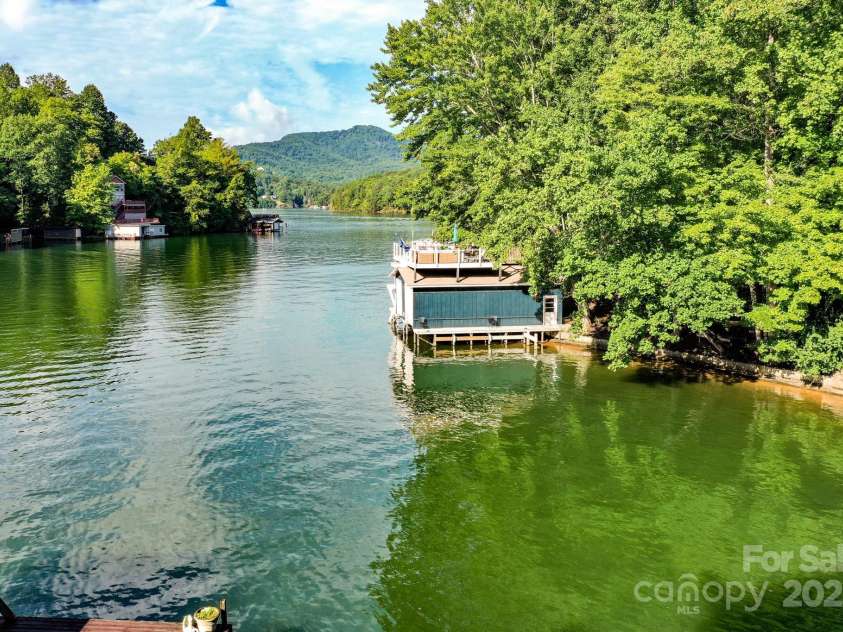 130 Edwards Point, Lake Lure, NC 28746.  MLS# CAR4292102, YatesRealty ID 33985. 