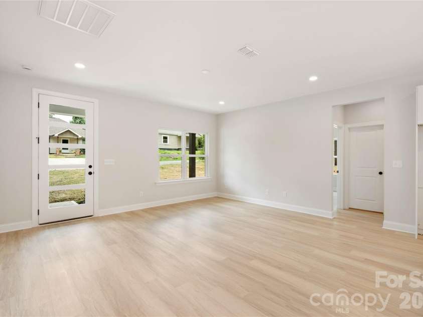 315 Chestnut Street, Stanley, NC 28164.  MLS# CAR4398441, YatesRealty ID 33986. 