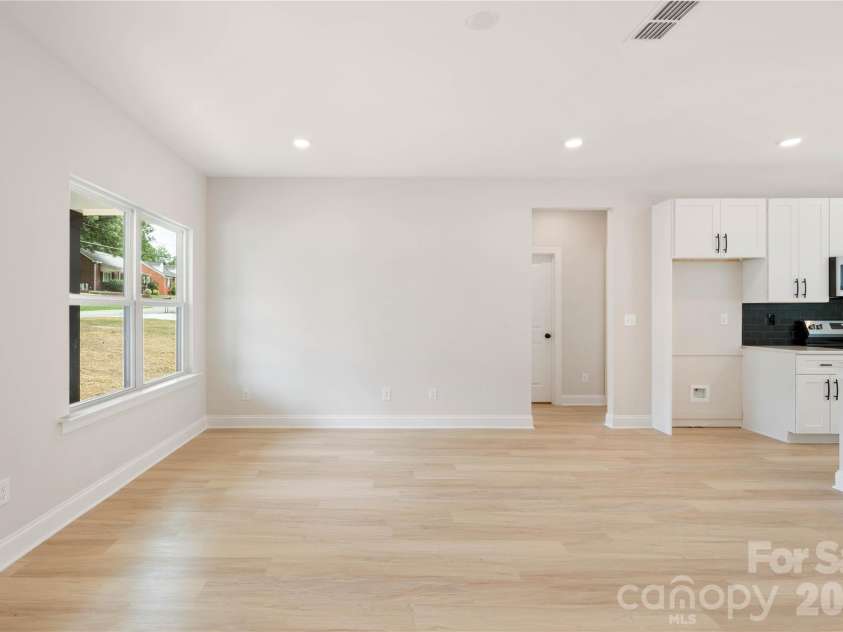 315 Chestnut Street, Stanley, NC 28164.  MLS# CAR4398441, YatesRealty ID 33986. 