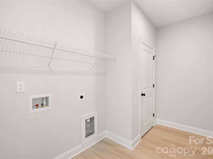 315 Chestnut Street, Stanley, NC 28164.  MLS# CAR4398441, YatesRealty ID 33986. 