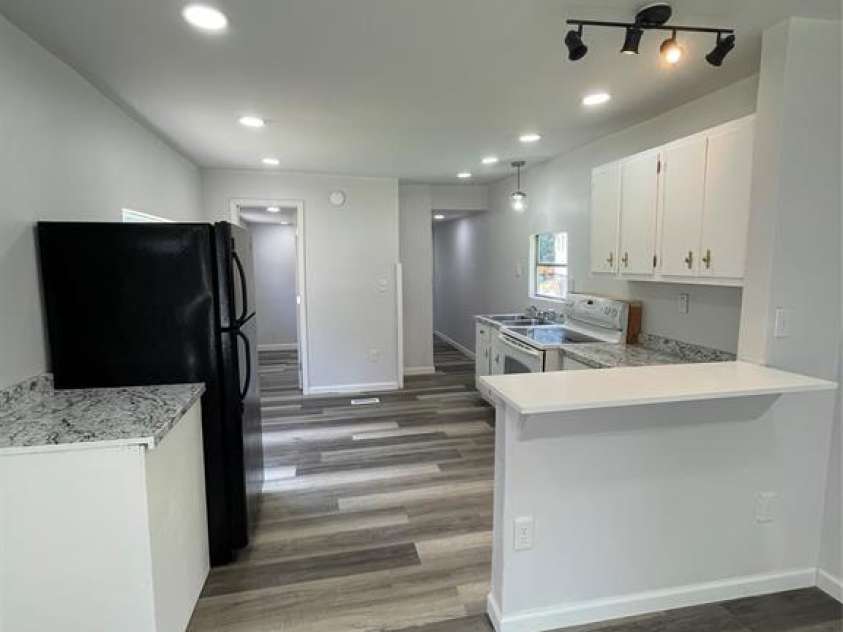 21 Zeb Vance Street, Marion, NC 28655.  MLS# CAR4396000, YatesRealty ID 33987. 