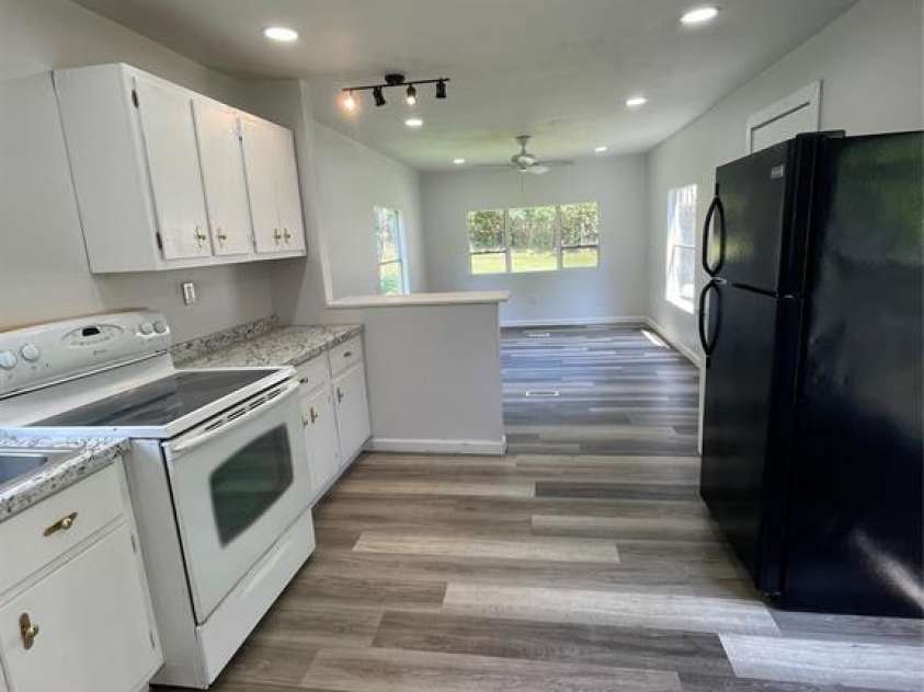21 Zeb Vance Street, Marion, NC 28655.  MLS# CAR4396000, YatesRealty ID 33987. 