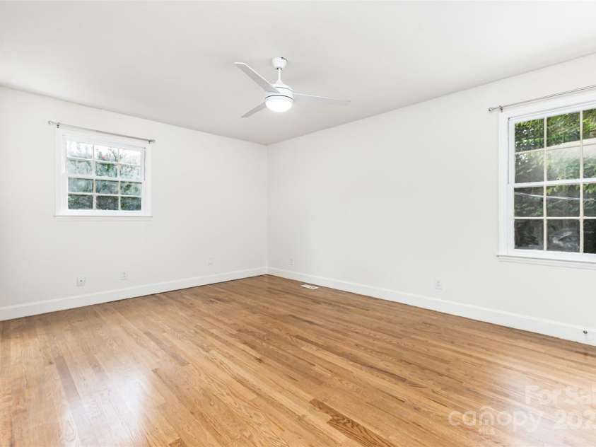 6422 Idlebrook Drive, Charlotte, NC 28212.  MLS# CAR4286171, YatesRealty ID 33989. 