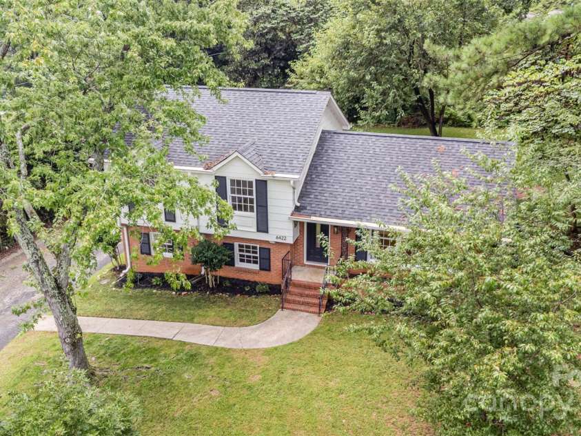 6422 Idlebrook Drive, Charlotte, NC 28212.  MLS# CAR4286171, YatesRealty ID 33989. 