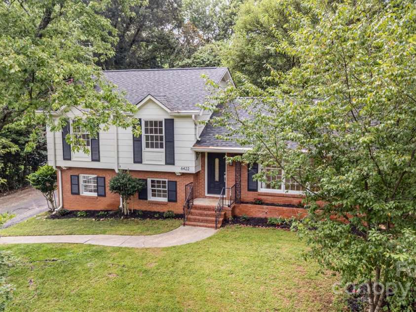 6422 Idlebrook Drive, Charlotte, NC 28212.  MLS# CAR4286171, YatesRealty ID 33989. 
