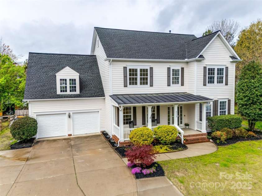 2113 Woodbend Trail, Tega Cay, SC 29708.  MLS# CAR4215622, YatesRealty ID 3399. 