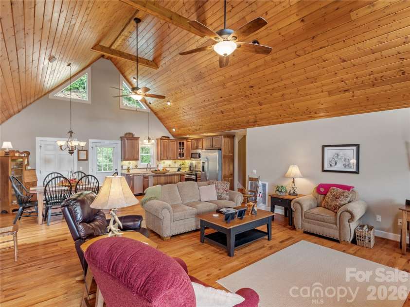 370 Appaloosa Trail, Burnsville, NC 28714.  MLS# CAR4293891, YatesRealty ID 3399. 