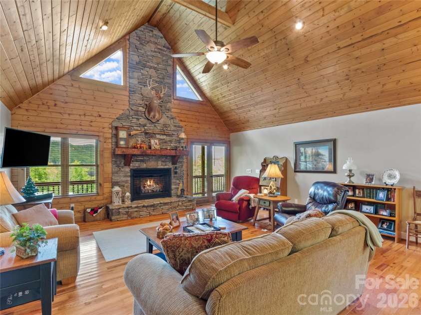 370 Appaloosa Trail, Burnsville, NC 28714.  MLS# CAR4293891, YatesRealty ID 3399. 