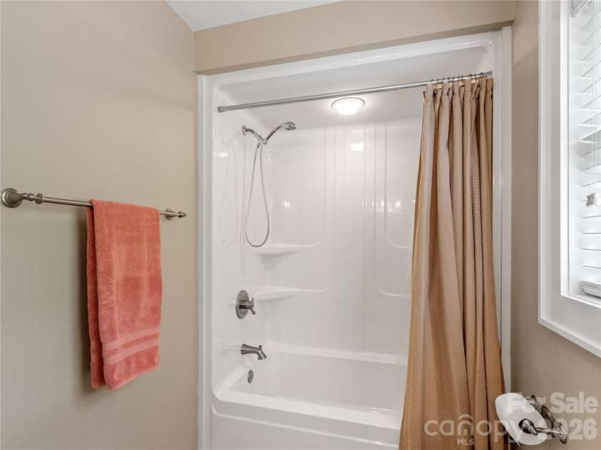 370 Appaloosa Trail, Burnsville, NC 28714.  MLS# CAR4293891, YatesRealty ID 3399. 