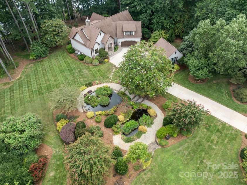 901 Sunset Pointe Drive, Salisbury, NC 28146.  MLS# CAR4294765, YatesRealty ID 33990. 