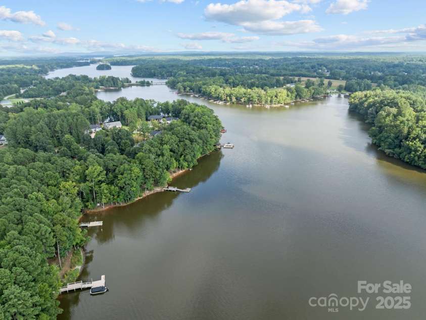 901 Sunset Pointe Drive, Salisbury, NC 28146.  MLS# CAR4294765, YatesRealty ID 33990. 