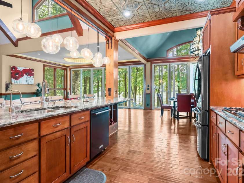 901 Sunset Pointe Drive, Salisbury, NC 28146.  MLS# CAR4294765, YatesRealty ID 33990. 