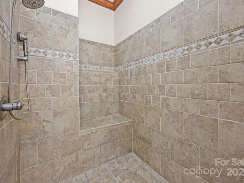 901 Sunset Pointe Drive, Salisbury, NC 28146.  MLS# CAR4294765, YatesRealty ID 33990. 