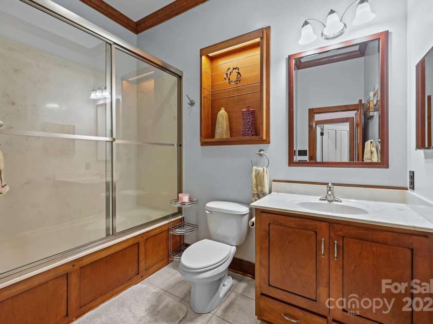 901 Sunset Pointe Drive, Salisbury, NC 28146.  MLS# CAR4294765, YatesRealty ID 33990. 
