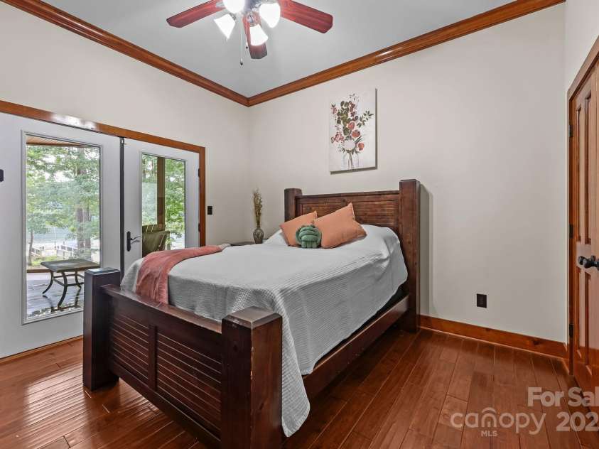 901 Sunset Pointe Drive, Salisbury, NC 28146.  MLS# CAR4294765, YatesRealty ID 33990. 