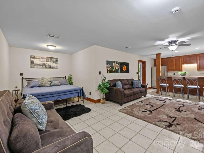 901 Sunset Pointe Drive, Salisbury, NC 28146.  MLS# CAR4294765, YatesRealty ID 33990. 