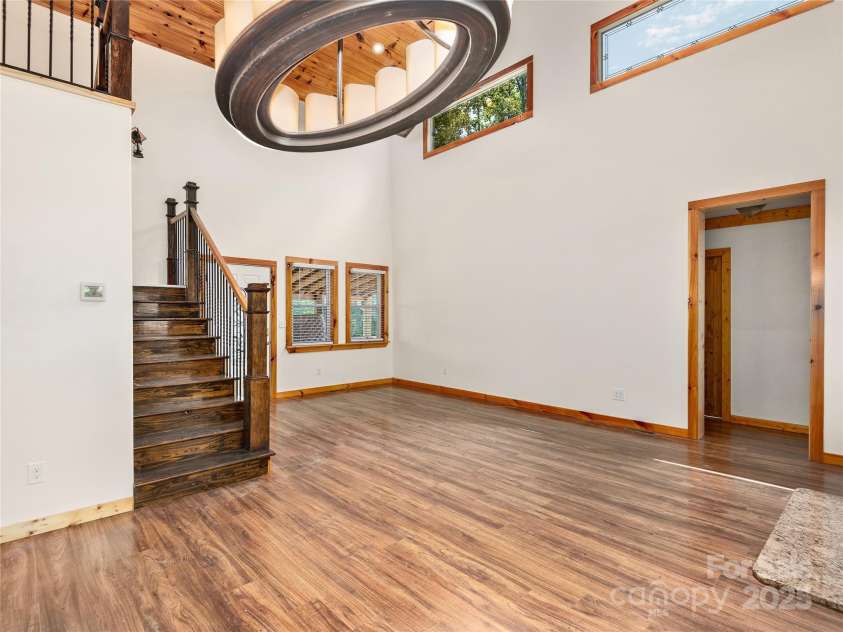 114 Nature Drive, Hendersonville, NC 28792.  MLS# CAR4288878, YatesRealty ID 33991. 