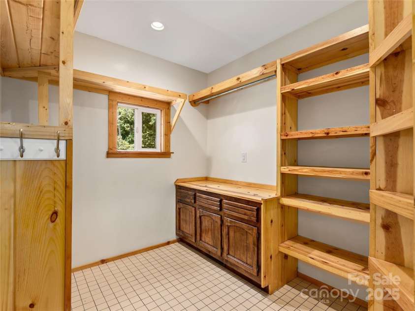 114 Nature Drive, Hendersonville, NC 28792.  MLS# CAR4288878, YatesRealty ID 33991. 