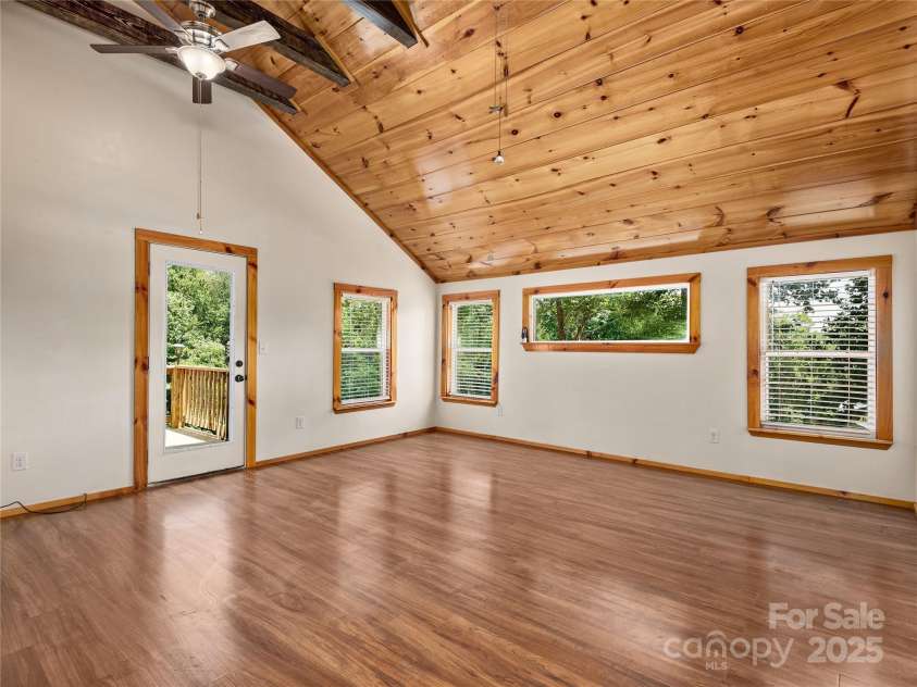 114 Nature Drive, Hendersonville, NC 28792.  MLS# CAR4288878, YatesRealty ID 33991. 