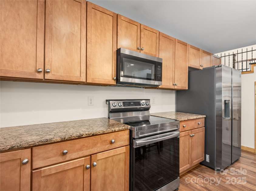 114 Nature Drive, Hendersonville, NC 28792.  MLS# CAR4288878, YatesRealty ID 33991. Kitchen