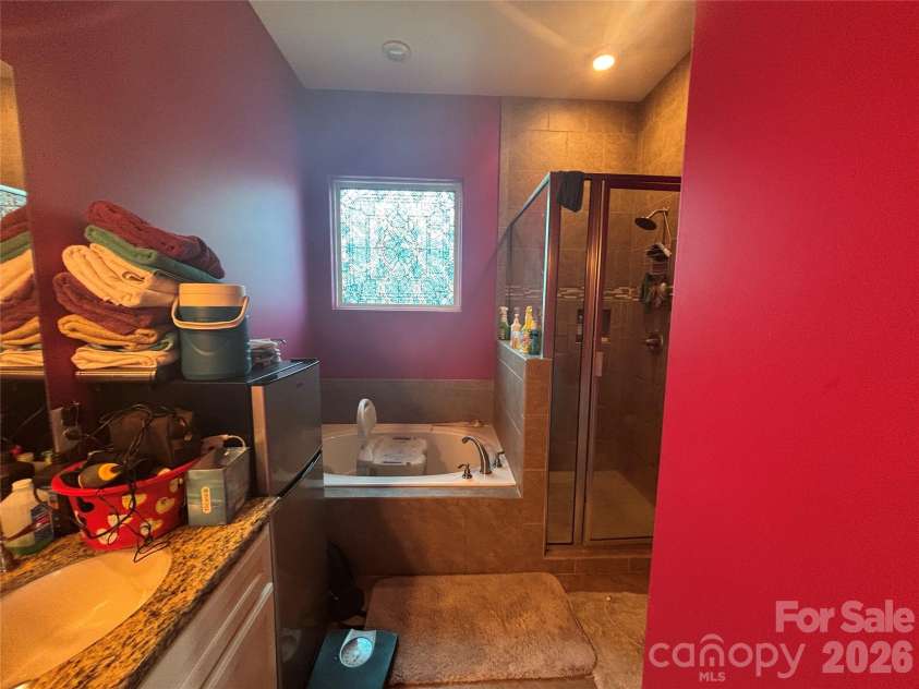 308 Glenridge Drive, Little River, SC 29566.  MLS# CAR4397777, YatesRealty ID 33994. 