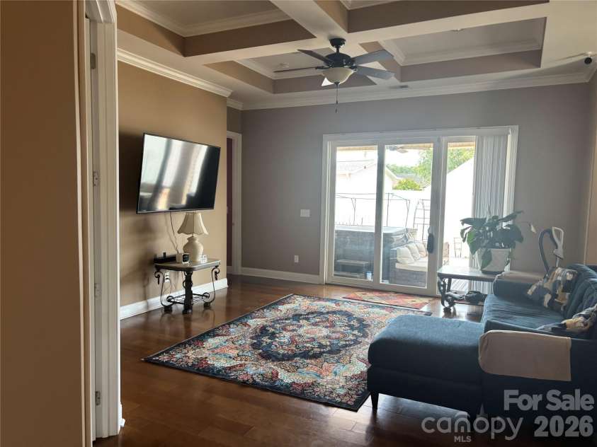 308 Glenridge Drive, Little River, SC 29566.  MLS# CAR4408959, YatesRealty ID 33994. 