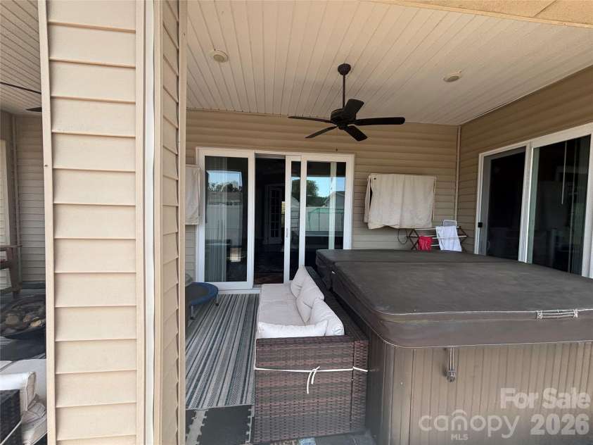 308 Glenridge Drive, Little River, SC 29566.  MLS# CAR4408959, YatesRealty ID 33994. 