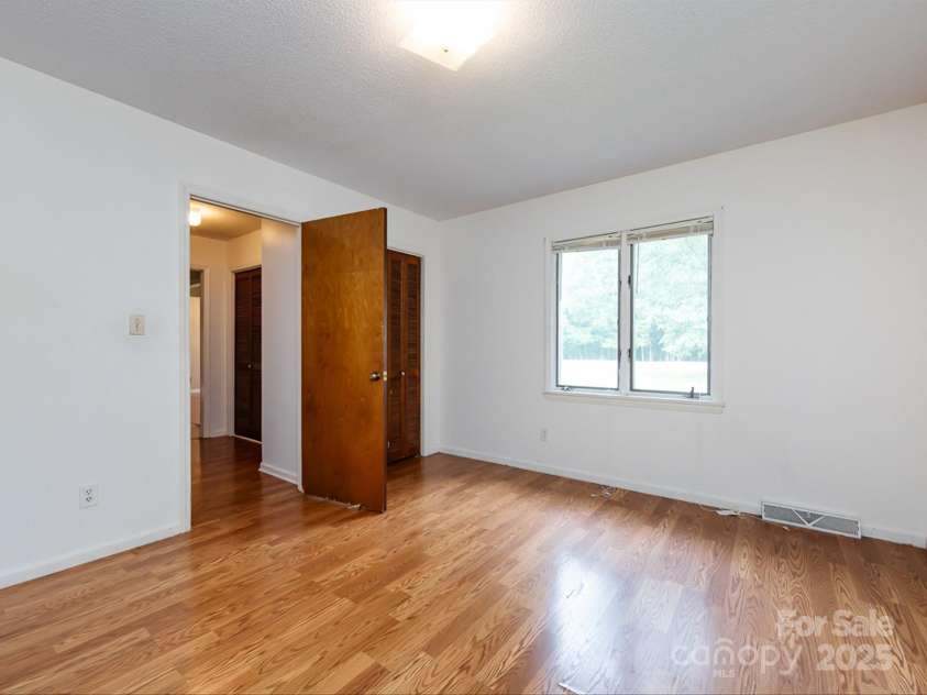 2923 Brooks Mill Lane, Wingate, NC 28174.  MLS# CAR4294059, YatesRealty ID 33995. 