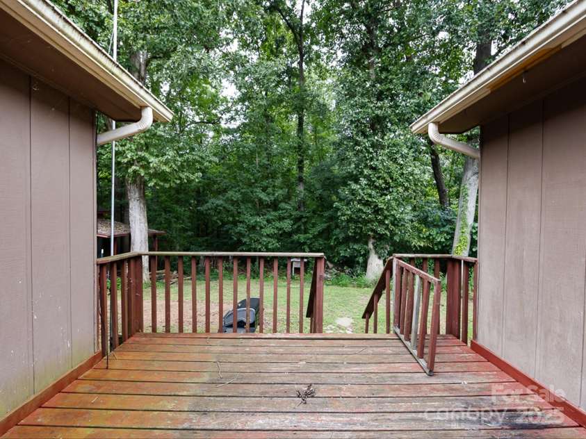 2923 Brooks Mill Lane, Wingate, NC 28174.  MLS# CAR4294059, YatesRealty ID 33995. 