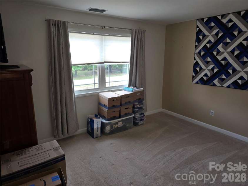 5760 Valley Field Road, Hickory, NC 28602.  MLS# CAR4398560, YatesRealty ID 33995. Bedroom