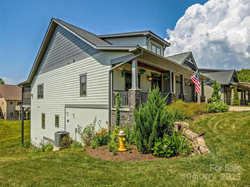248 Sports Village Drive, Hendersonville, NC 28739.  MLS# CAR4285024, YatesRealty ID 33998. 
