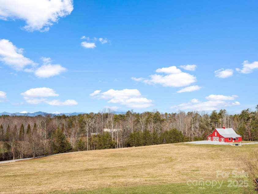 602 & 604 Blackwood Road, Columbus, NC 28722.  MLS# CAR4213028, YatesRealty ID 340. 