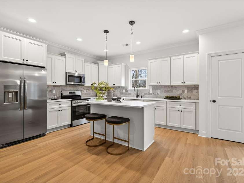 7755 Deer Track Drive, Denver, NC 28037.  MLS# CAR4321436, YatesRealty ID 3400. 